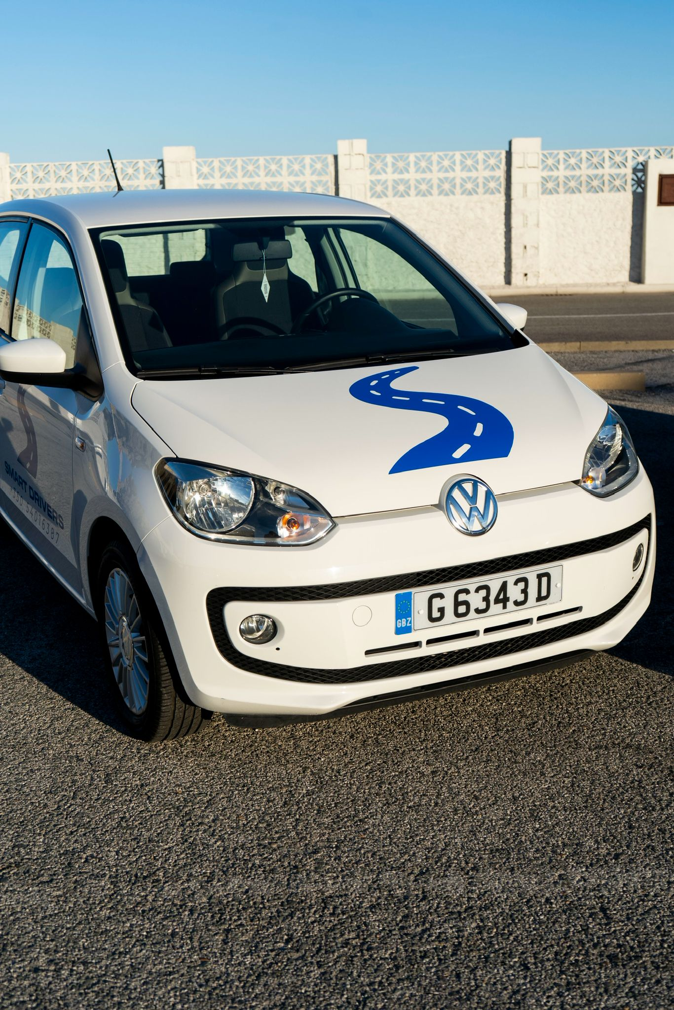 Front view of Smart Drivers training car